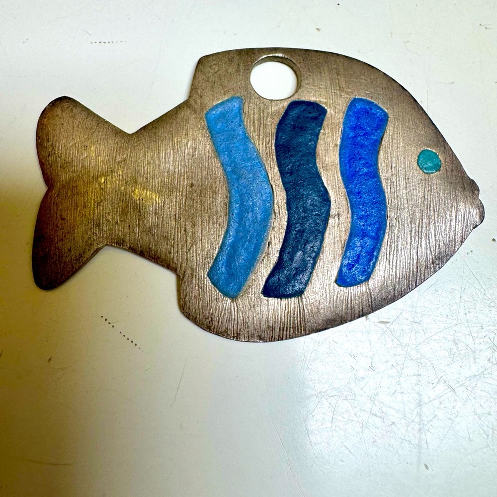 Agatha Paris rare vintage MCM 1960-70’s silver fish PENDANT blue enamel detail